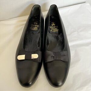 Brooks Brothers English Tuxedo Slippers Black Leather Flats with Bow Accent